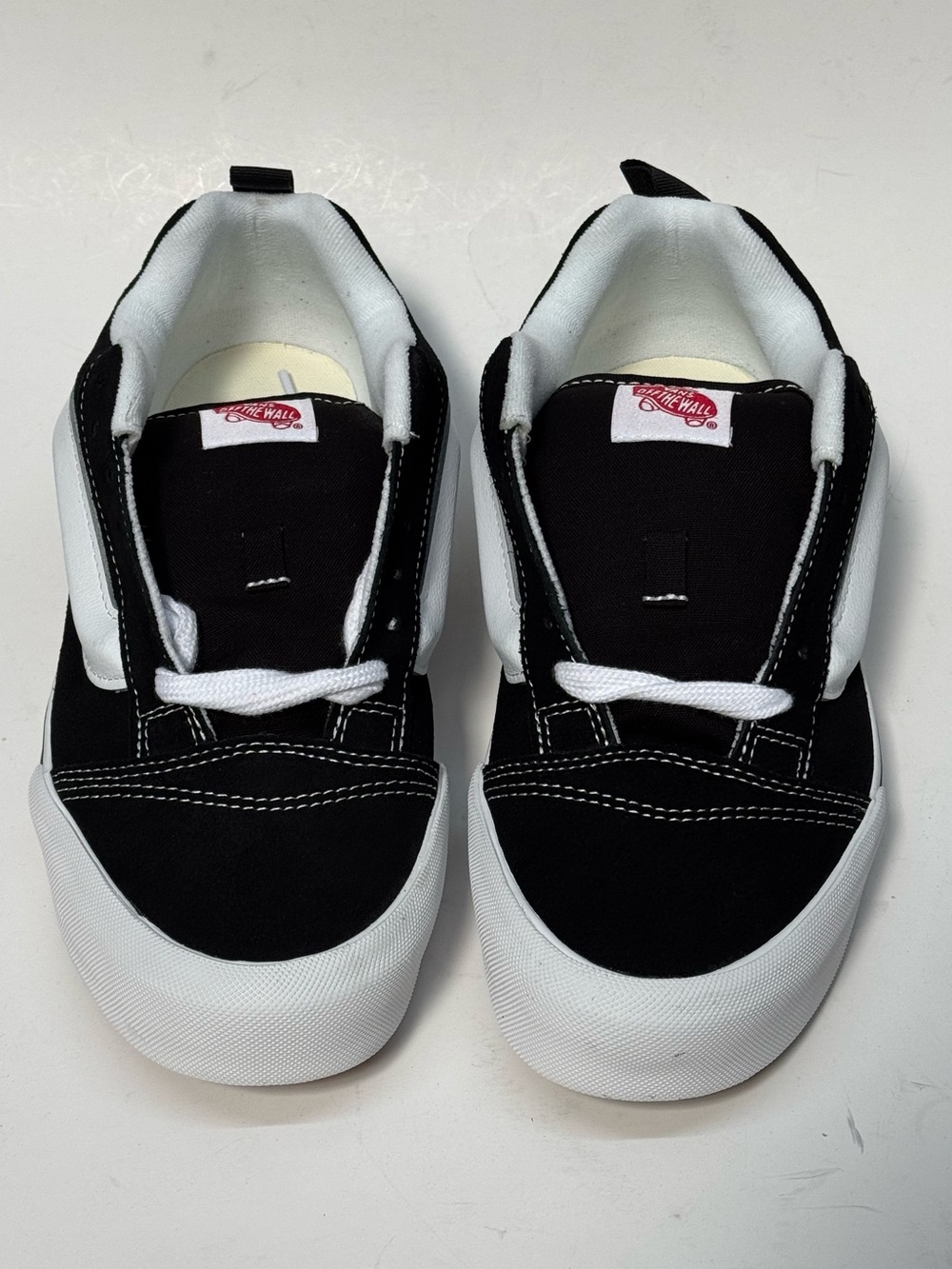 [M9/W10.5] Vans Knu Skool Black/White - Brand New